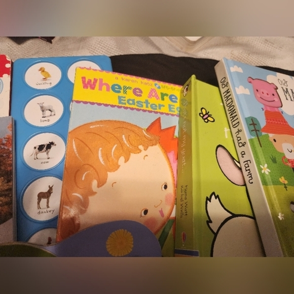 Animal Books! Set of (9).‎ All things animals. See list below! Like New. - Picture 2 of 11